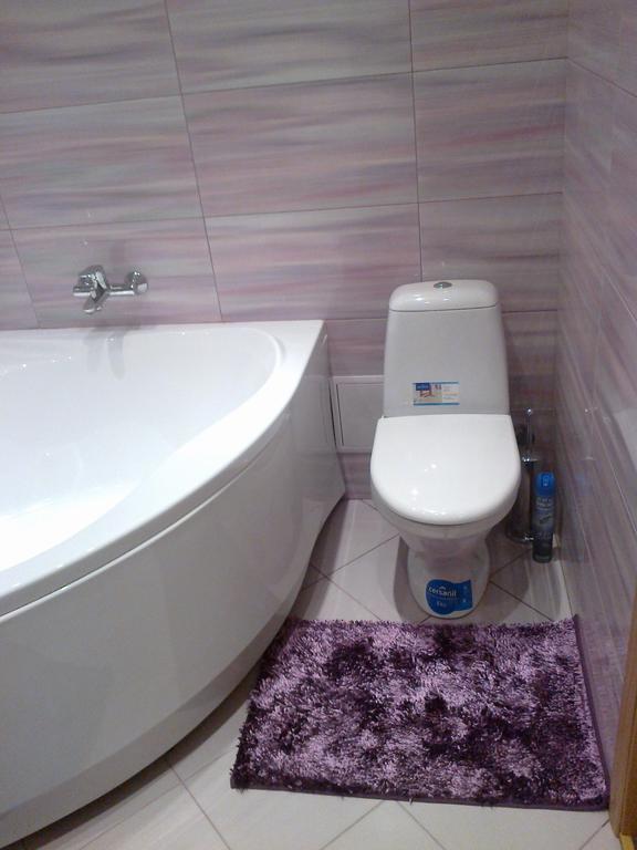 Apartment At Komsomolska 52А Dnipro Esterno foto